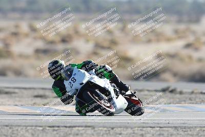 media/Dec-07-2025-CVMA (Sun) [[3e7d2de5dc]]/Race 12- Formula 40 MW and LW/